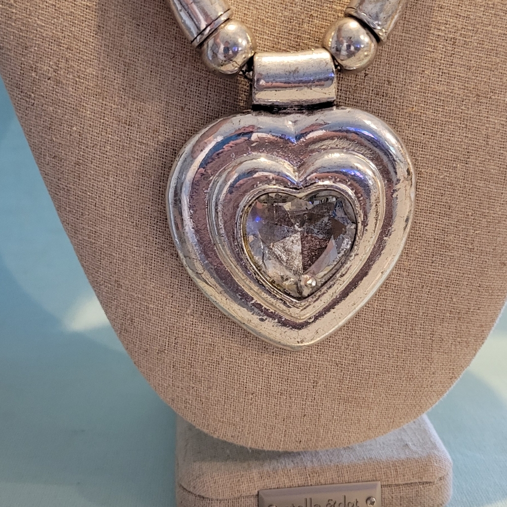 Big Statement Necklace With Hard Shape Pendant - image 3